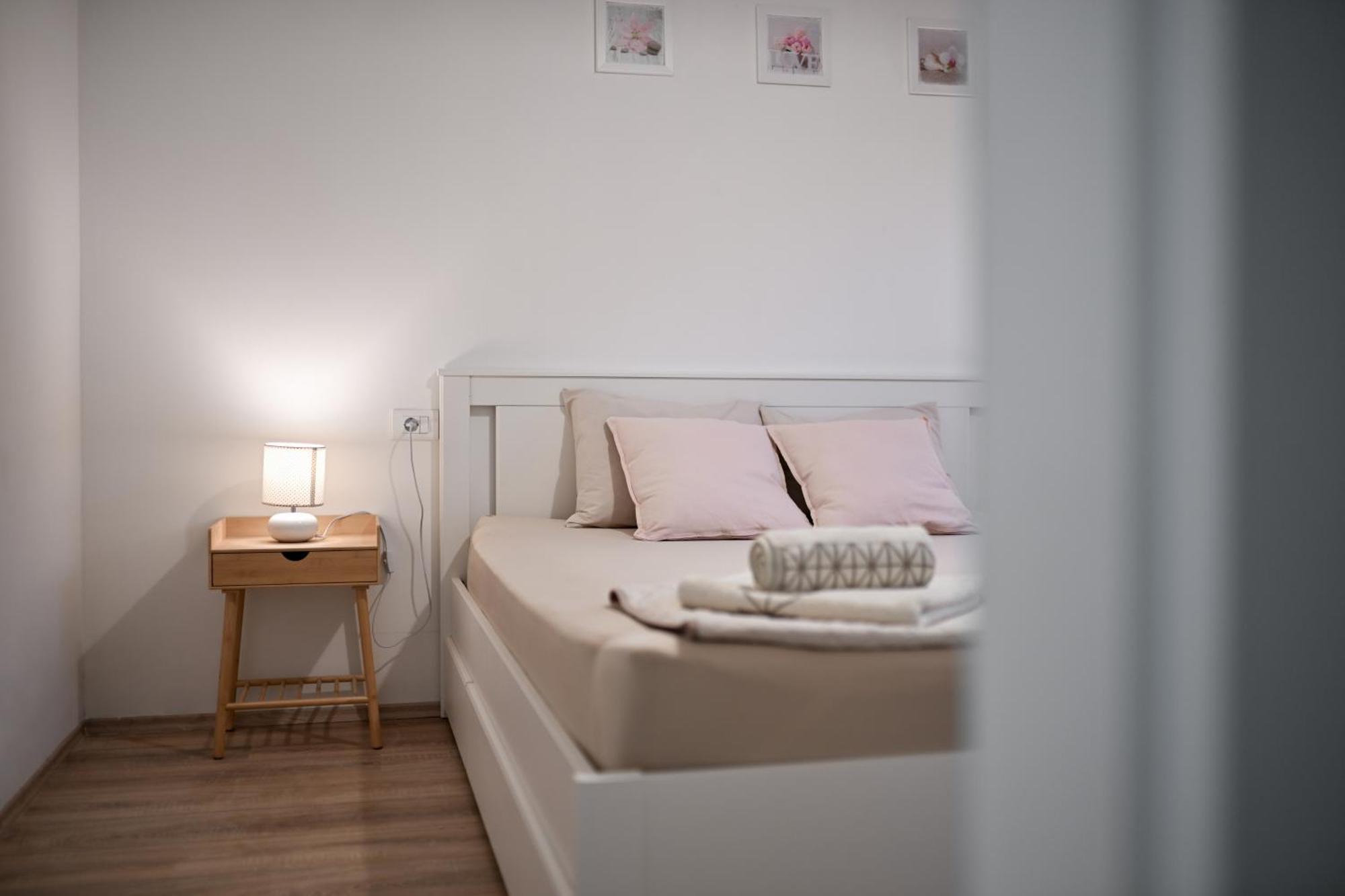 Holiday Home Aprilis With Pool, Jacuzzi And Sauna Galovac  Экстерьер фото